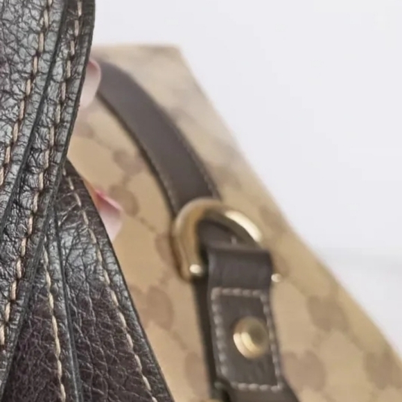 Gucci GG Tote - Picture 8 of 11